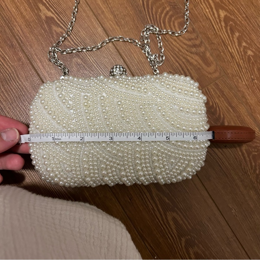 Pearl clutch purse